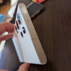 Samsung製スマートフォン　Galaxy s23 ultra(韓国版　256GBモデル）の画像