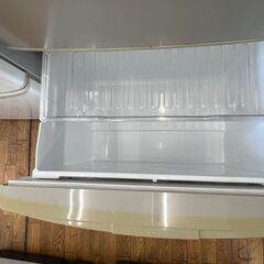 リサイクルショップどりーむ鹿大前店　No.3189　冷蔵庫　シャープ　2011年製の画像