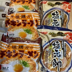 食品　まとめて　レトルト　日清カップヌードル　ヤムヤム　チキンラーメン　などの画像