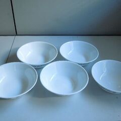 Corelle（コレール）割れにくい真っ白大きめボウル 5個セット（未使用）の画像