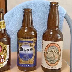 ビールの空き瓶の画像