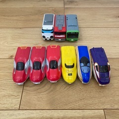 プラレールお好きなお子さまに　車両　情景　バッグまとめ売りの画像