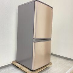 中古家電セット( 冷蔵庫 SHARP 137L 2019年製 SJ-D14E-N 洗濯機 Panasonic 5kg 2019年製 NA-F50B13 )の画像