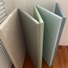 IKEAプレイマット2枚セットの画像