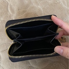 スクエア型ミニ財布の画像