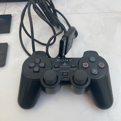 PlayStation 2 本体 コントローラー　電源コード　メモリーカード付きの画像