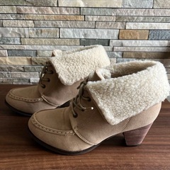 LEPSIM ショートブーツ ムートンブーツ ボア レースアップ ベージュの画像