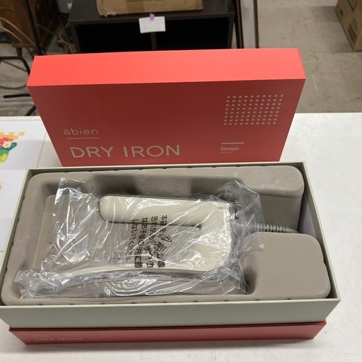 ロ2512-384 abien ドライアイロン　軽量　ベージュ　新品未使用