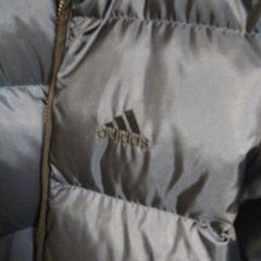 アディダス　羽毛ジャンパーの画像
