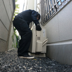 その日に面談/シフトの柔軟性高め!!建築現場の電気工事サポートスタッフの画像