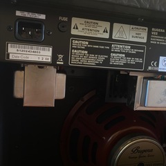 ブゲラ真空管ギターアンプとアンプ用ケースセットの画像