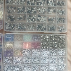 ビーズセット 値段交渉可 大量 アルファベット 花 リボン 蝶々 ハートの画像