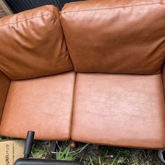 2人掛けソファ　合皮の画像
