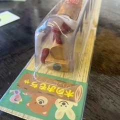 木型電車のおもちゃの画像