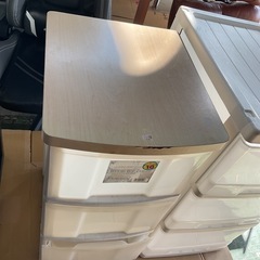 収納ケース種類様々１個500¥  在庫1個となりました
の画像