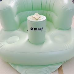 リッチェル　ふかふかベビーチェア　ライトグリーンの画像