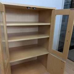 木製食器棚　キャビネットの画像