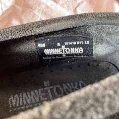 ミネトンカ モカシン サイズ8 ブラックの画像