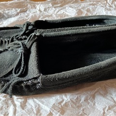 ミネトンカ モカシン サイズ8 ブラックの画像