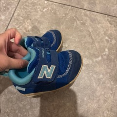 ニューバランス　子どもの靴の画像