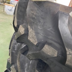 トラクタータイヤ2本　16.9-30 ダンロップの画像