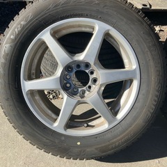 スタッドレス　16インチ　4本セット　エスティマ　クラウン　ヴェゼルなどの画像