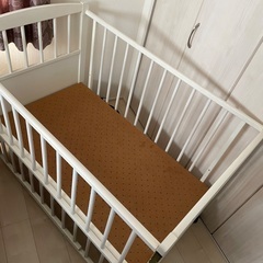 ベビーベッド　ホワイトの画像