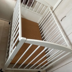 ベビーベッド　ホワイトの画像