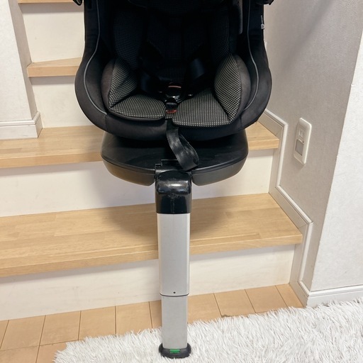 チャイルドシート　マムズキャリー　ターンレジェ　isofix