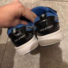 子どもの靴の画像