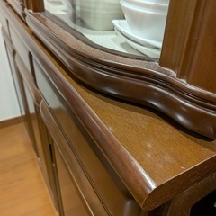 無料　食器棚　今月23日までの画像