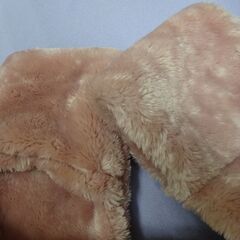 ( E-112 )ティペット ３つまとめて セット まとめ売り ブラック 黒 ピンク ホワイト 白 ファー パール マフラー 中古の画像