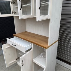 食器棚 幅105cm 日本製 カップボード キッチン収納 オープンボード キッチンボード レンジボード レンジ台 おしゃれ 北欧モダン シンプル アンティーク金具の画像