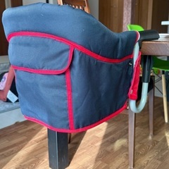 テーブルチェアの画像