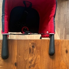 テーブルチェアの画像