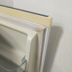 △ Panasonic パナソニック ノンフロン冷凍冷蔵庫 2ドア 138L NR-B143E7-KB形 2011年製 動作確認済 日焼け、臭い、パッキンに汚れあり 現状渡しの画像