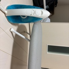 アイロン、アイロン台の画像