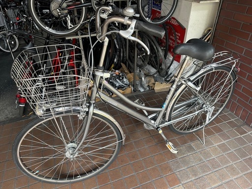 27インチ　アサヒ（トラッドライン）内装３段変速　LEDオートライト　錆びにくいステンレスかご　パンクしにくいタイヤ　シルバー