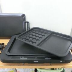 ホットプレート アイリスオーヤマ 2020年製 WHP-012-B 黒 たこ焼き 平プレート 左右温調 プレート2枚 蓋つき 札幌市 西野店の画像