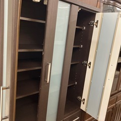 ニトリ 食器棚 3枚扉 取りに来れる方限定の画像