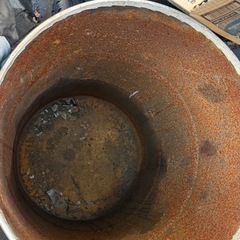 ◇200Lドラム缶　蓋カット済み　屋外放置品の画像