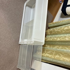 ベッド下収納クリアケースの画像