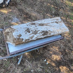 側溝のフタ　ドブ板　2枚の価格　先着順の画像