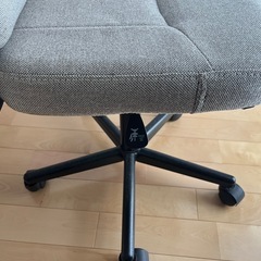 【ジャンク品】デスクチェアの画像