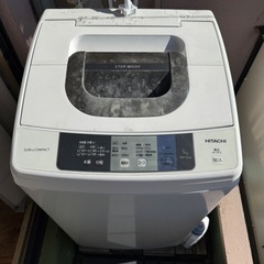 Hitachi Slim and Compact 洗濯機の画像