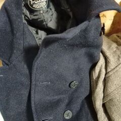 メンズ服　たくさんの画像