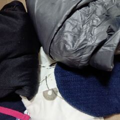 メンズ服　たくさんの画像