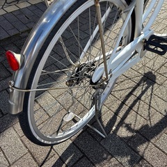 【整備自転車】クリスマス値引きします✨️LEDライト26インチ 白 ￥9900の画像