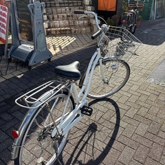 【整備自転車】クリスマス値引きします✨️LEDライト26インチ 白 ￥9900の画像