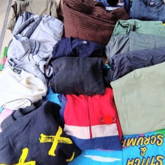 メンズ服　たくさんの画像